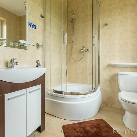 Baltic Oda ve Kahvaltı 4*